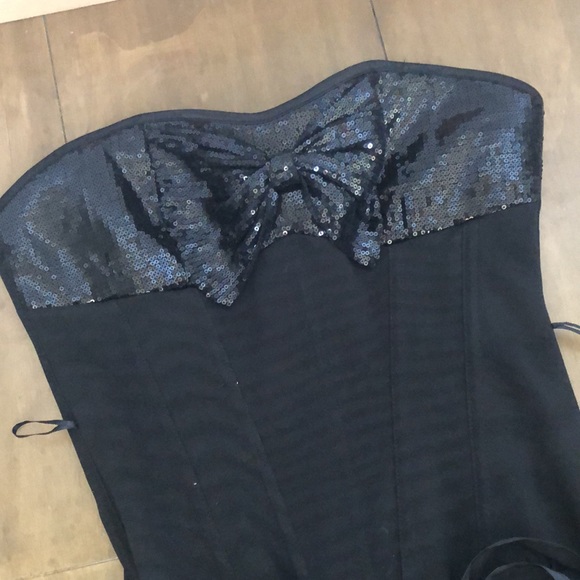 Corset Top - Picture 6 of 8